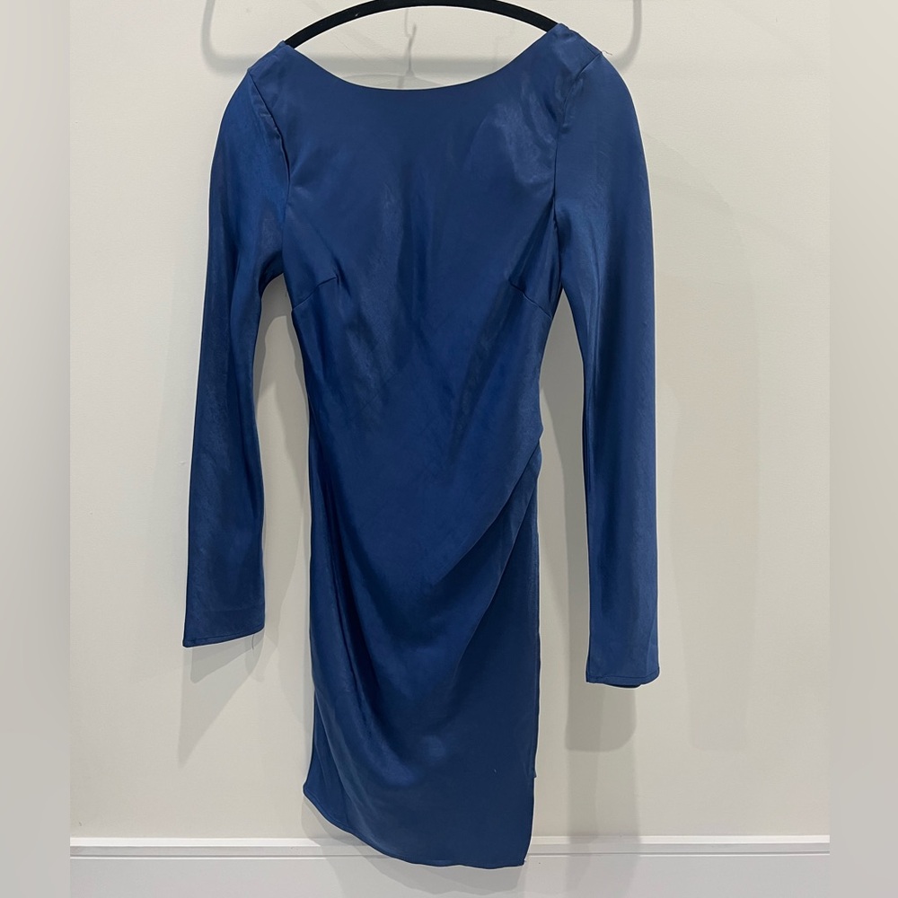 Saints + Secrets Navy Blue satin Long-Sleeve mini Dress size medium